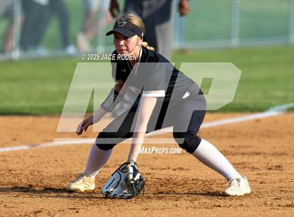 Thumbnail 3 in Woodville @ Kirbyville (UIL Region 3A D2 Bi-District Playoff Game 1) photogallery.