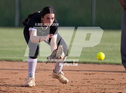 Thumbnail 2 in Woodville @ Kirbyville (UIL Region 3A D2 Bi-District Playoff Game 1) photogallery.