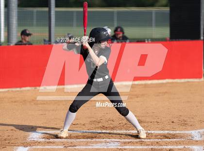 Thumbnail 3 in Woodville @ Kirbyville (UIL Region 3A D2 Bi-District Playoff Game 1) photogallery.