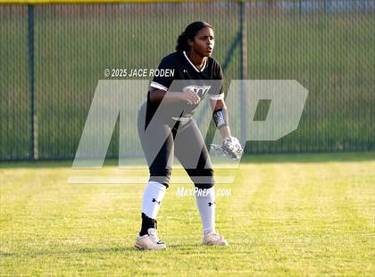 Thumbnail 1 in Woodville @ Kirbyville (UIL Region 3A D2 Bi-District Playoff Game 1) photogallery.