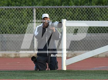 Thumbnail 2 in Cathedral vs. Loyola (CIF State SoCal Regional D1 Final) photogallery.