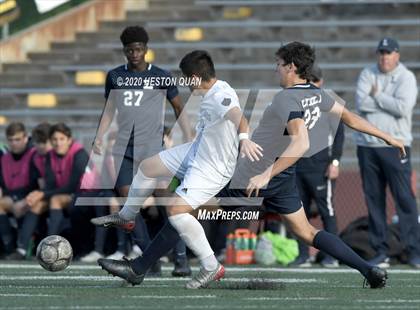 Thumbnail 2 in Cathedral vs. Loyola (CIF State SoCal Regional D1 Final) photogallery.