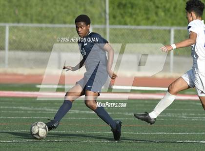 Thumbnail 2 in Cathedral vs. Loyola (CIF State SoCal Regional D1 Final) photogallery.