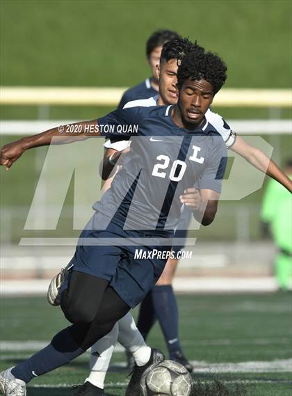 Thumbnail 2 in Cathedral vs. Loyola (CIF State SoCal Regional D1 Final) photogallery.