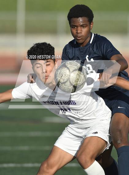 Thumbnail 3 in Cathedral vs. Loyola (CIF State SoCal Regional D1 Final) photogallery.