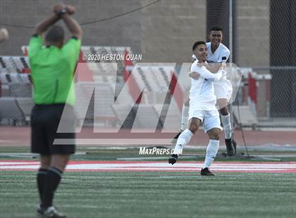Thumbnail 2 in Cathedral vs. Loyola (CIF State SoCal Regional D1 Final) photogallery.