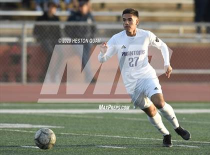 Thumbnail 2 in Cathedral vs. Loyola (CIF State SoCal Regional D1 Final) photogallery.