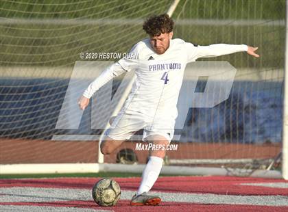 Thumbnail 2 in Cathedral vs. Loyola (CIF State SoCal Regional D1 Final) photogallery.