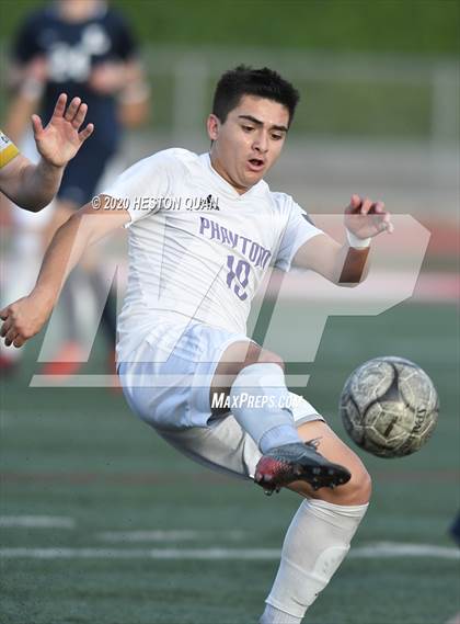 Thumbnail 2 in Cathedral vs. Loyola (CIF State SoCal Regional D1 Final) photogallery.