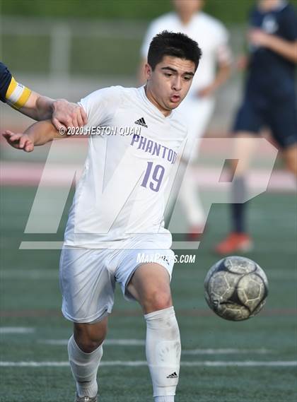 Thumbnail 2 in Cathedral vs. Loyola (CIF State SoCal Regional D1 Final) photogallery.