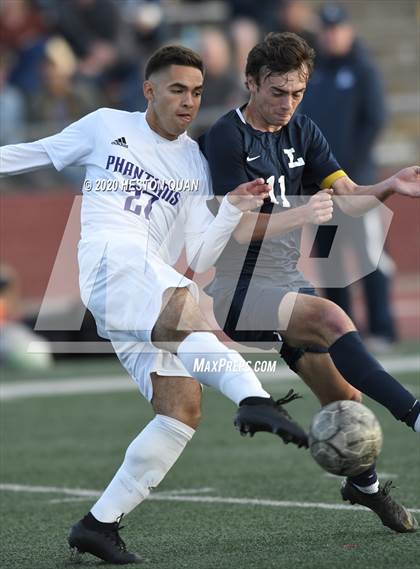 Thumbnail 2 in Cathedral vs. Loyola (CIF State SoCal Regional D1 Final) photogallery.