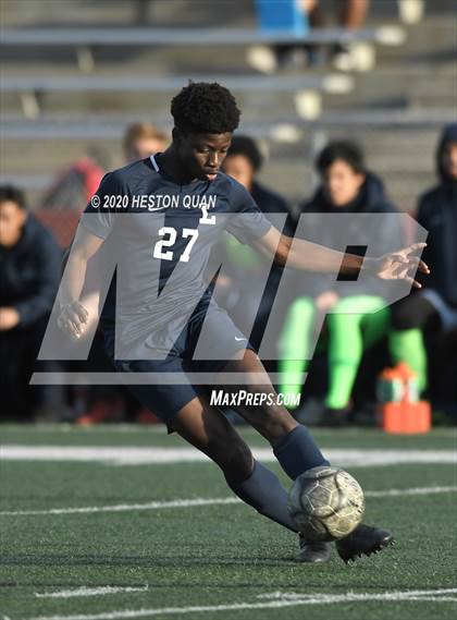 Thumbnail 1 in Cathedral vs. Loyola (CIF State SoCal Regional D1 Final) photogallery.