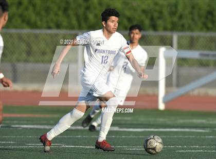 Thumbnail 3 in Cathedral vs. Loyola (CIF State SoCal Regional D1 Final) photogallery.
