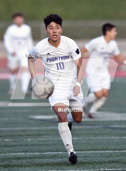 Thumbnail 3 in Cathedral vs. Loyola (CIF State SoCal Regional D1 Final) photogallery.