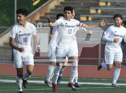 Thumbnail 1 in Cathedral vs. Loyola (CIF State SoCal Regional D1 Final) photogallery.