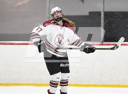 Thumbnail 3 in Lawrenceville vs. Loomis Chaffee (Patsy K. Odden Invitational) photogallery.