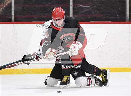 Thumbnail 1 in Lawrenceville vs. Loomis Chaffee (Patsy K. Odden Invitational) photogallery.