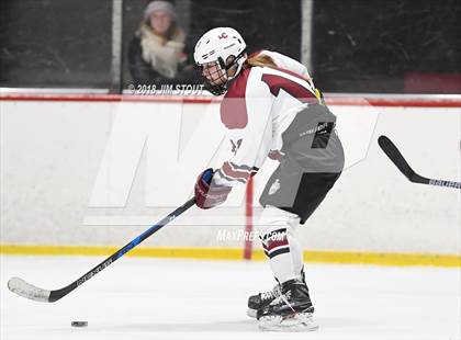 Thumbnail 3 in Lawrenceville vs. Loomis Chaffee (Patsy K. Odden Invitational) photogallery.