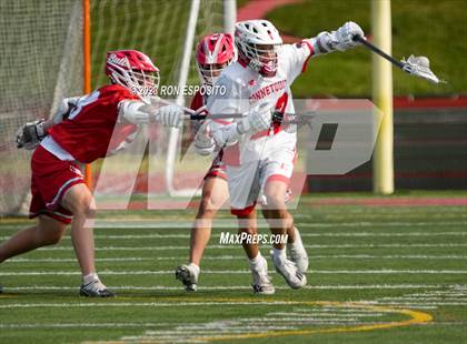 Thumbnail 3 in Smithtown East vs Connetquot photogallery.