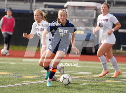 Thumbnail 1 in Southside vs Smithtown West (NYSPHSAA Class 2A Regional)  photogallery.