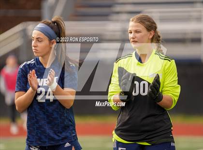 Thumbnail 1 in Southside vs Smithtown West (NYSPHSAA Class 2A Regional)  photogallery.