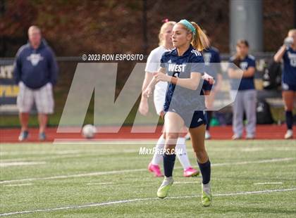 Thumbnail 3 in Southside vs Smithtown West (NYSPHSAA Class 2A Regional)  photogallery.