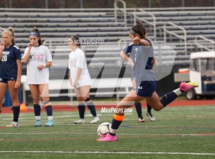 Thumbnail 1 in Southside vs Smithtown West (NYSPHSAA Class 2A Regional)  photogallery.