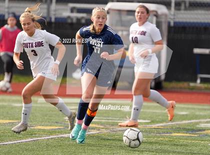 Thumbnail 1 in Southside vs Smithtown West (NYSPHSAA Class 2A Regional)  photogallery.