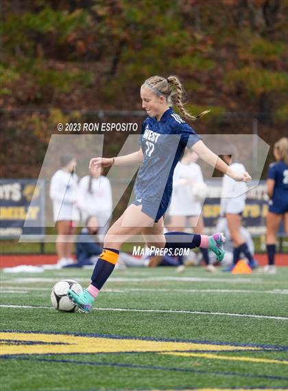 Thumbnail 1 in Southside vs Smithtown West (NYSPHSAA Class 2A Regional)  photogallery.