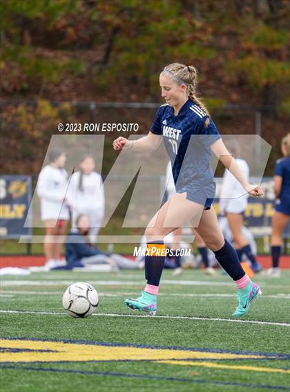 Thumbnail 3 in Southside vs Smithtown West (NYSPHSAA Class 2A Regional)  photogallery.