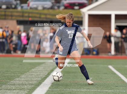 Thumbnail 1 in Southside vs Smithtown West (NYSPHSAA Class 2A Regional)  photogallery.