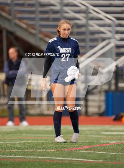 Thumbnail 3 in Southside vs Smithtown West (NYSPHSAA Class 2A Regional)  photogallery.
