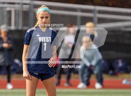 Thumbnail 1 in Southside vs Smithtown West (NYSPHSAA Class 2A Regional)  photogallery.