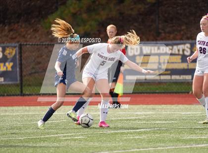 Thumbnail 3 in Southside vs Smithtown West (NYSPHSAA Class 2A Regional)  photogallery.