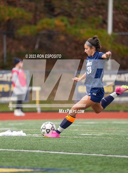 Thumbnail 3 in Southside vs Smithtown West (NYSPHSAA Class 2A Regional)  photogallery.