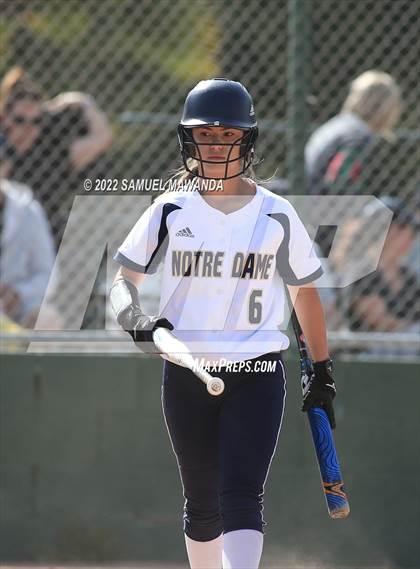 Thumbnail 2 in  Notre Dame (SO) @ Harvard-Westlake photogallery.