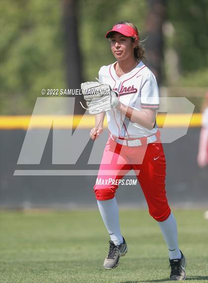 Thumbnail 3 in  Notre Dame (SO) @ Harvard-Westlake photogallery.