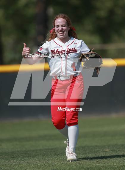 Thumbnail 3 in  Notre Dame (SO) @ Harvard-Westlake photogallery.