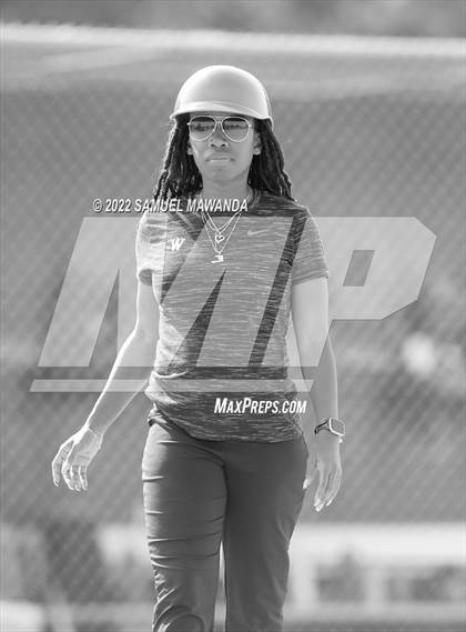 Thumbnail 3 in  Notre Dame (SO) @ Harvard-Westlake photogallery.