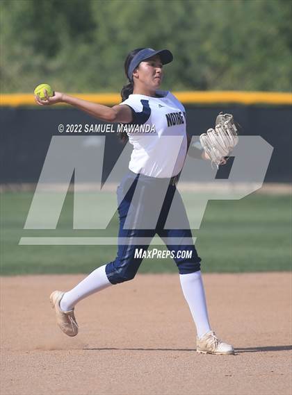 Thumbnail 1 in  Notre Dame (SO) @ Harvard-Westlake photogallery.