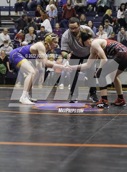 Thumbnail 1 in Center Hill vs Tupelo photogallery.