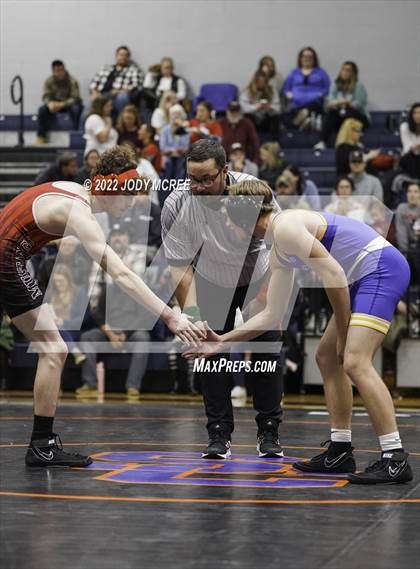 Thumbnail 1 in Center Hill vs Tupelo photogallery.