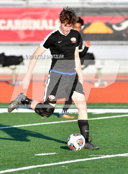 Thumbnail 2 in St. Pius X @ John Paul II (TAPPS Division 1 Playoff) photogallery.