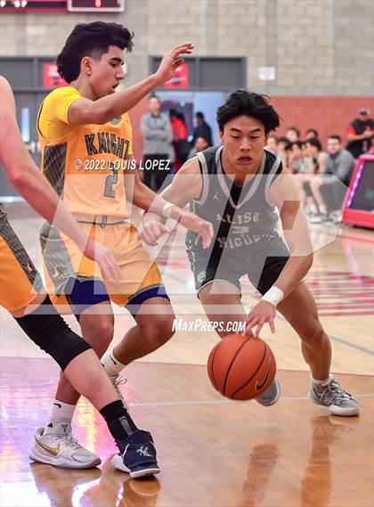 Thumbnail 3 in Aliso Niguel vs. Foothill (Nike Extravaganza) photogallery.