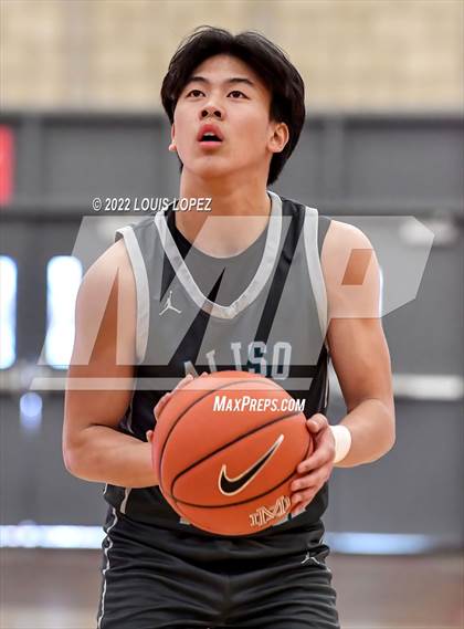 Thumbnail 2 in Aliso Niguel vs. Foothill (Nike Extravaganza) photogallery.