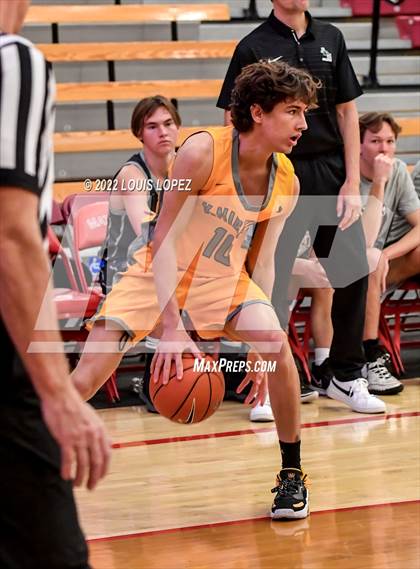 Thumbnail 1 in Aliso Niguel vs. Foothill (Nike Extravaganza) photogallery.