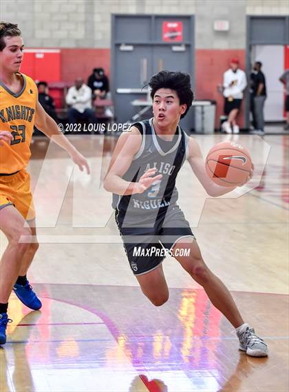Thumbnail 1 in Aliso Niguel vs. Foothill (Nike Extravaganza) photogallery.