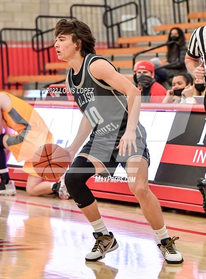 Thumbnail 2 in Aliso Niguel vs. Foothill (Nike Extravaganza) photogallery.