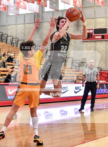 Thumbnail 1 in Aliso Niguel vs. Foothill (Nike Extravaganza) photogallery.