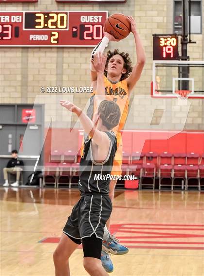 Thumbnail 2 in Aliso Niguel vs. Foothill (Nike Extravaganza) photogallery.